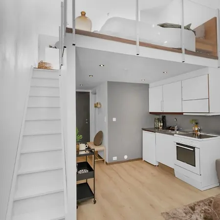 Apartment Downtown With Balcony *