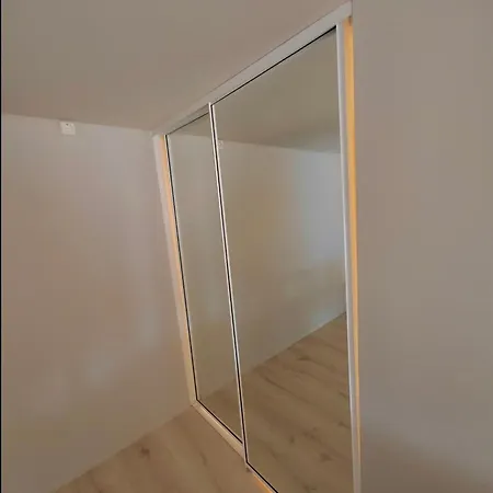 Downtown With Balcony 公寓 *